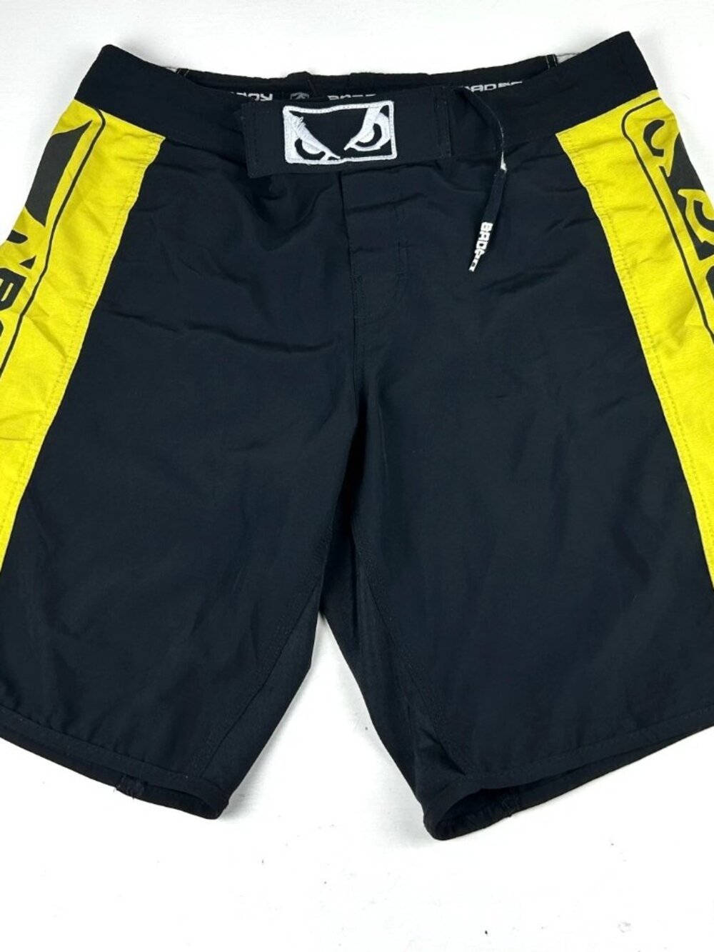 Bad Boy MMA Fight Shorts Mens L Black Yellow 92% Poly 8% Spandex